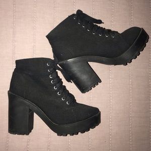 H&M DIVIDED Platform Boots